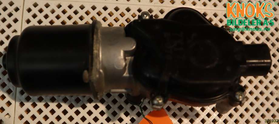 Viskermotor frontrute til Mitsubishi Lancer 2008-2017  (8250A170|)