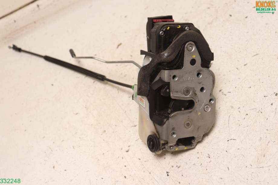 Låsekasse høyre til Opel Astra J 2010-2015 (OPEL|13579566|)