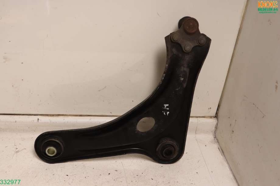 Bærebru høyre foran nedre til Peugeot 208 2012-2019 (Type I)  (Peugeot|96 707 714 80|)