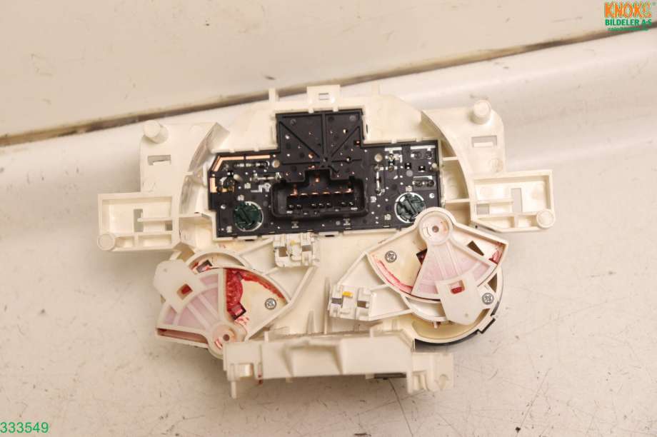 Varmeapparat betjening til Nissan Micra 2011-2017 (K13) (K13) (NISSAN|275101HH0D|)