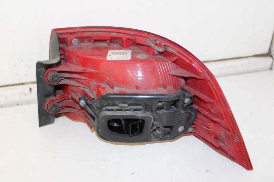 Baklykt høyre til VW Passat 2011-2015 (B7) (B7) (VOLKSWAGEN|3AF 945 096 G|)