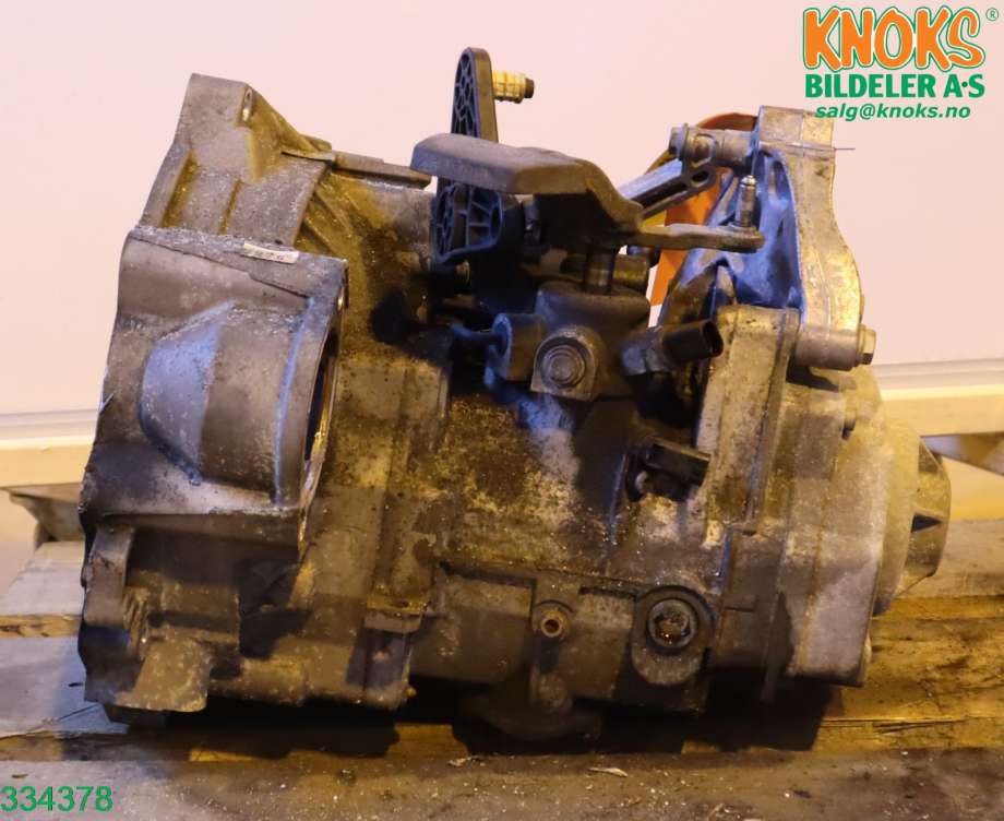Girkasse manuell 6-trinn til VW Passat 2011-2015 (B7) (B7) (VOLKSWAGEN|02S 300 047 M|)