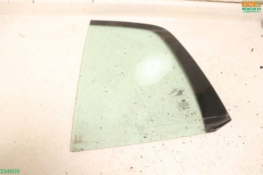 Diverse deler til VW Golf, Plus/Cross 2009-2013 (Fase 2) (VOLKSWAGEN|5M0845215|)