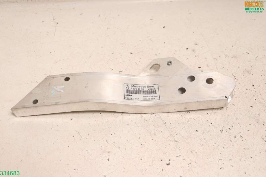Frontplate øvre til Mercedes E-Klasse 2016-2023 (W213) (W213) (MERCEDES|A 253 621 04 00|)