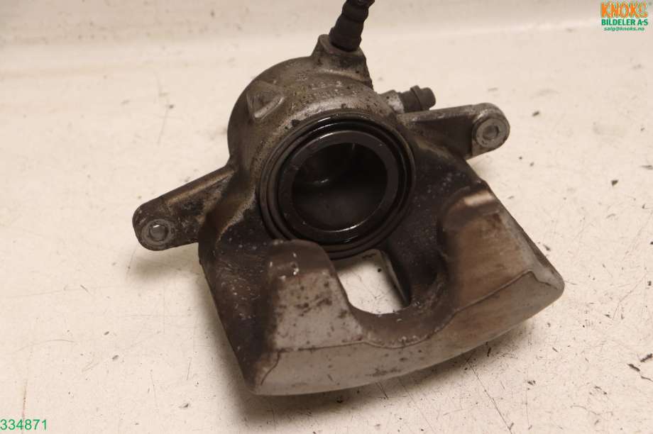 Bremsecaliper venstre foran til Mercedes E-Klasse 2013-2016 (Fase 2) (W212) (W212) (MERCEDES|A 204 421 23 81|)