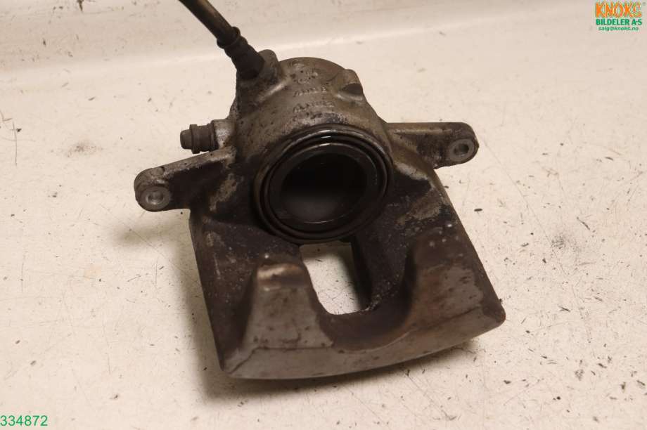 Bremsecaliper høyre foran til Mercedes E-Klasse 2013-2016 (Fase 2) (W212) (W212) (MERCEDES|A 204 421 24 81|)