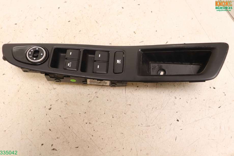 Bryter ruteheis til Hyundai i20 2015-2020 (Type II) (HYUNDAI|93570C 81104X|)