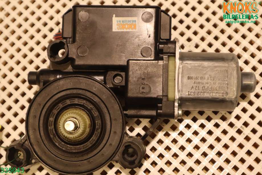 Ruteheis venstre til VW Passat 2005-2010 (B6) (B6) (1K0 959 701 AE|)
