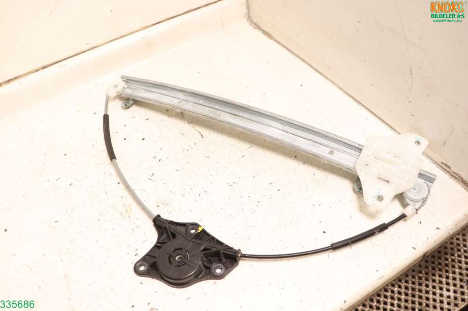 Ruteheis til Hyundai i10, 2014-2018 (Type II)  (HYUNDAI|82404B 4110)