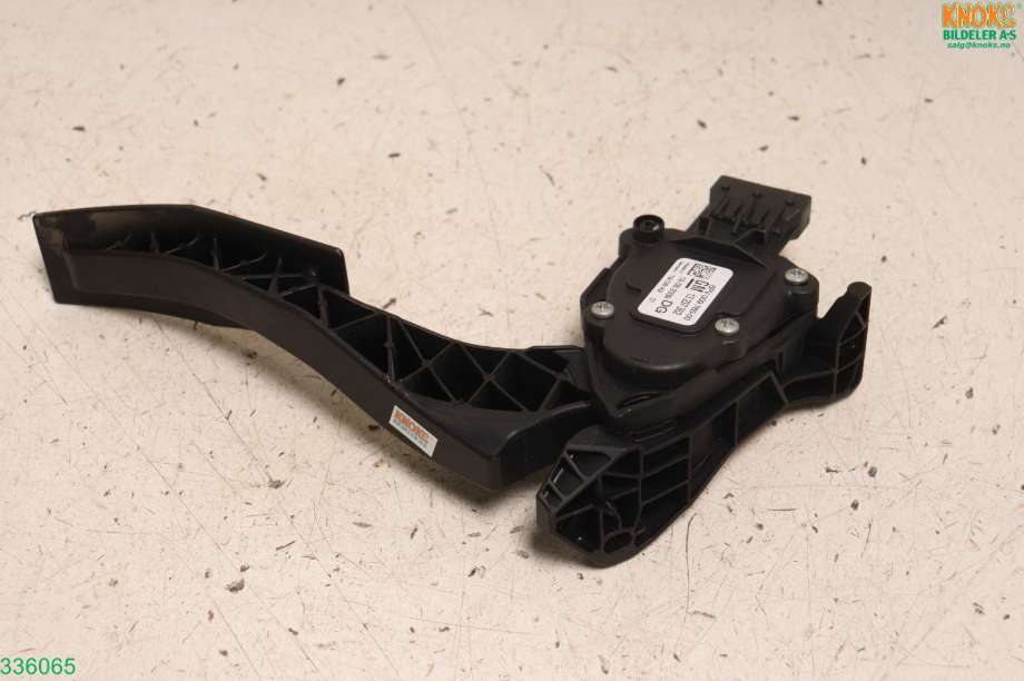 Pedal gass til Opel Insignia A 2009-2014  (OPEL|13237352|)