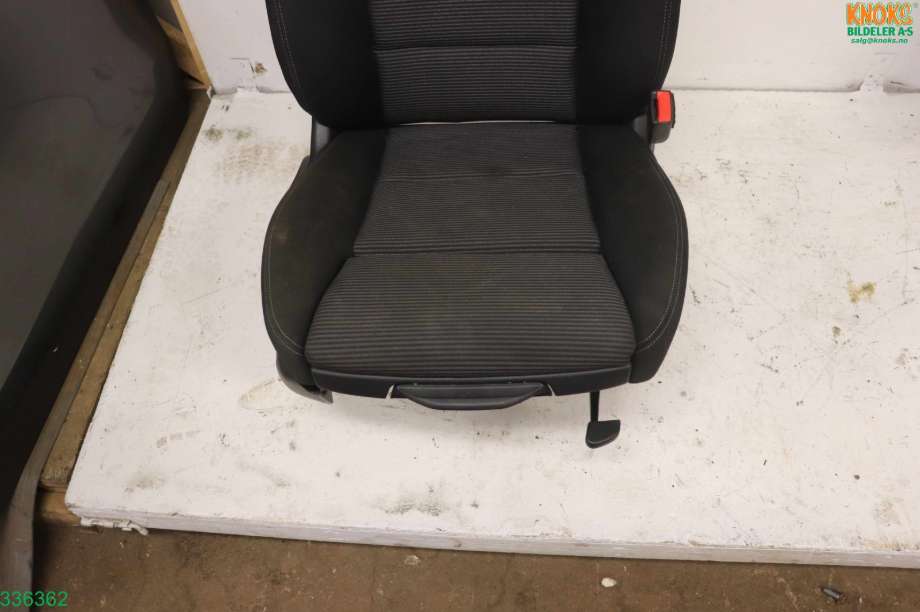 Sete foran høyre til Mercedes B-Klasse, 2011-2018 (W246) (W246) (MERCEDES|)