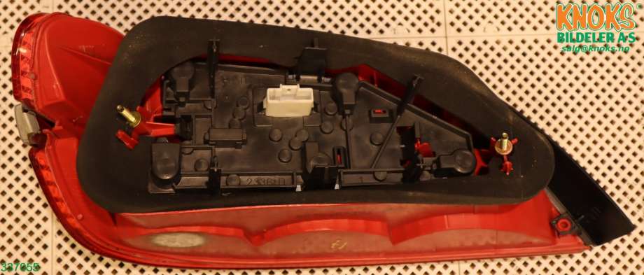 Baklykt høyre til Peugeot 406 1999-2004 (Fase 2)  (6351 L5|)