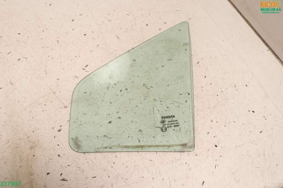Diverse deler til Toyota Yaris, 2014-2020 (Type III, Fase 2)  (TOYOTA|681260D021)