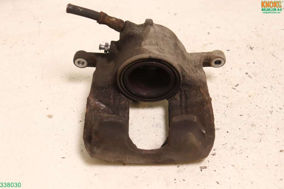 Bremsecaliper venstre foran til Mercedes B-Klasse 2011-2018 (W246) (W246) (MERCEDES B250|A 000 421 67 81|)