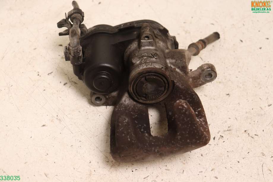 Bremsecaliper høyre bak til Mercedes B-Klasse 2011-2018 (W246) (W246) (MERCEDES B250|A 000 423 24 81|A 172 906 03 00|)