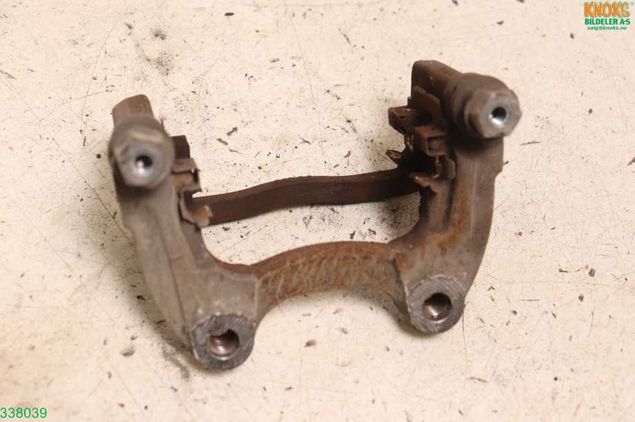 Bremsecaliper brakett til Mercedes B-Klasse 2011-2018 (W246) (W246) (MERCEDES B250|A 000 423 08 06|)