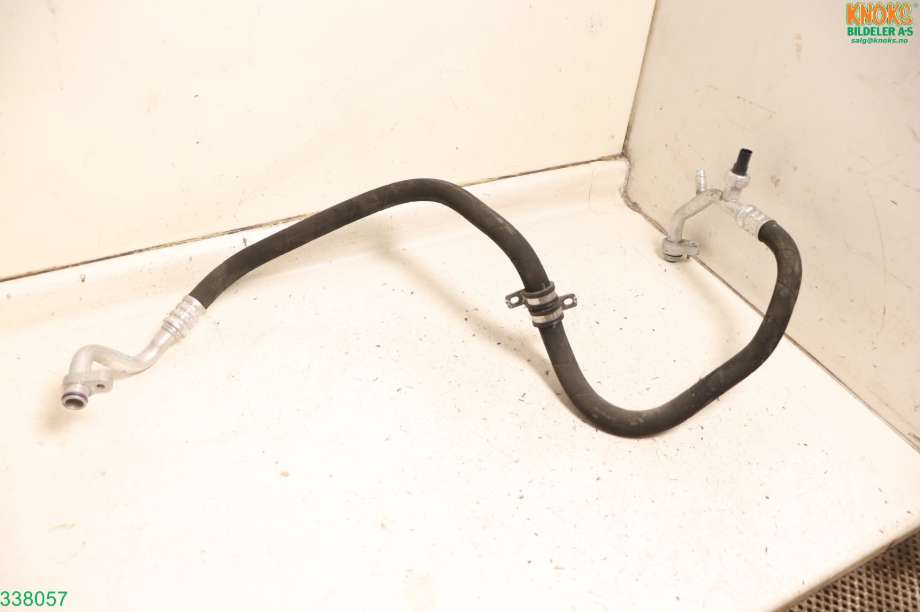 Aircondition rør til Mercedes B-Klasse, 2011-2018 (W246) (W246) (MERCEDES B250|A 242 830 24 00)