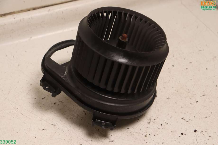 Varmeapparat motor til Mercedes B-Klasse 2011-2018 (W246) (W246) (MERCEDES|A 246 906 16 01|)