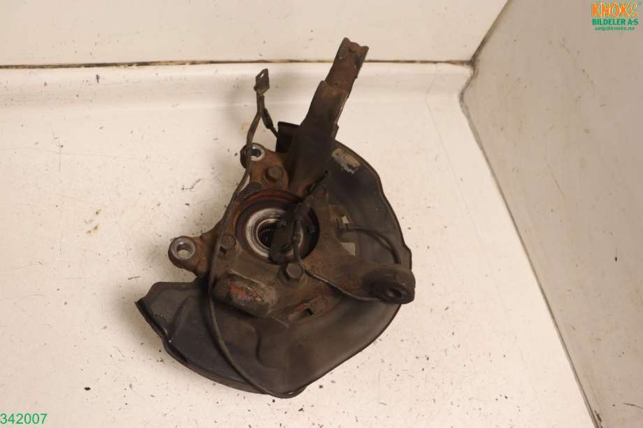 Hjulspindel høyre foran til Toyota RAV4 2009-2013 (Type III, Fase 2)  (TOYOTA|4321142081|)