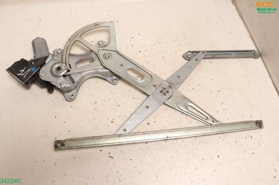 Ruteheis venstre til Toyota RAV4 2009-2013 (Type III, Fase 2)  (TOYOTA|8572042090|6980252080|)
