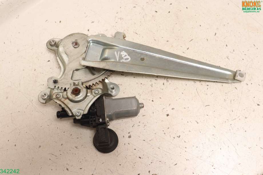 Ruteheis venstre til Toyota RAV4 2009-2013 (Type III, Fase 2) (TOYOTA|8571035180|6980442040|)