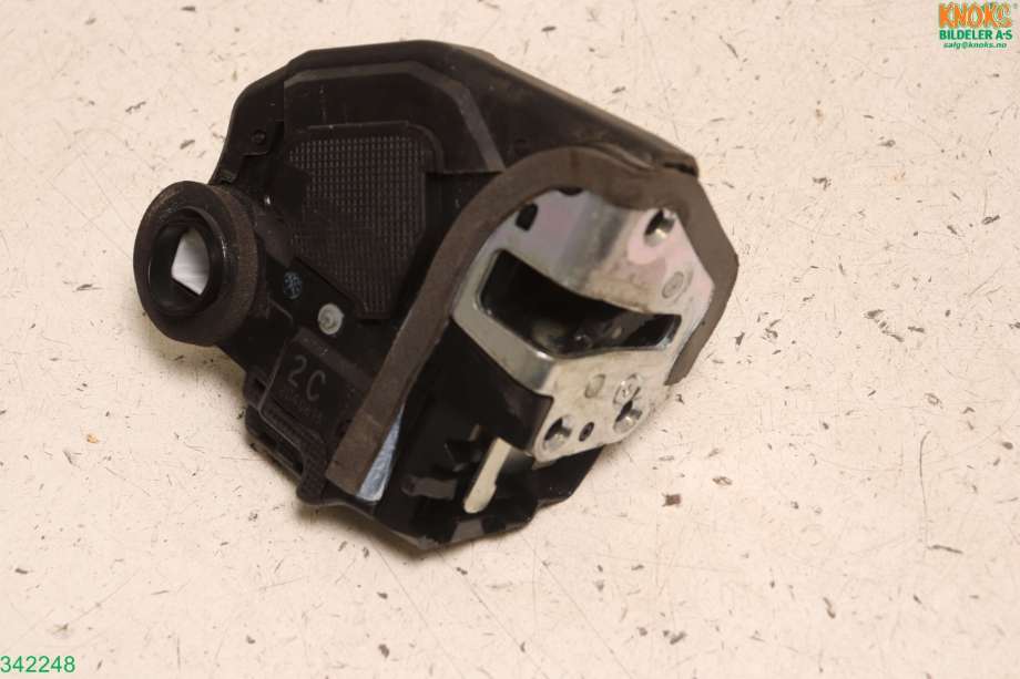 Låsekasse høyre til Toyota RAV4, 2009-2013 (Type III, Fase 2)  (TOYOTA|6905042021)