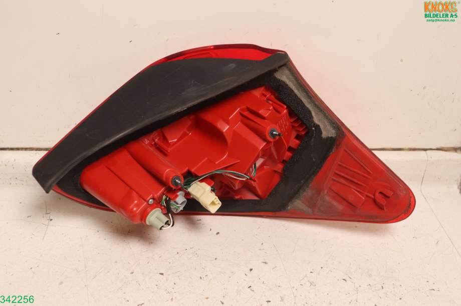 Baklykt venstre til Toyota RAV4 2009-2013 (Type III, Fase 2)  (TOYOTA|6810342130|)