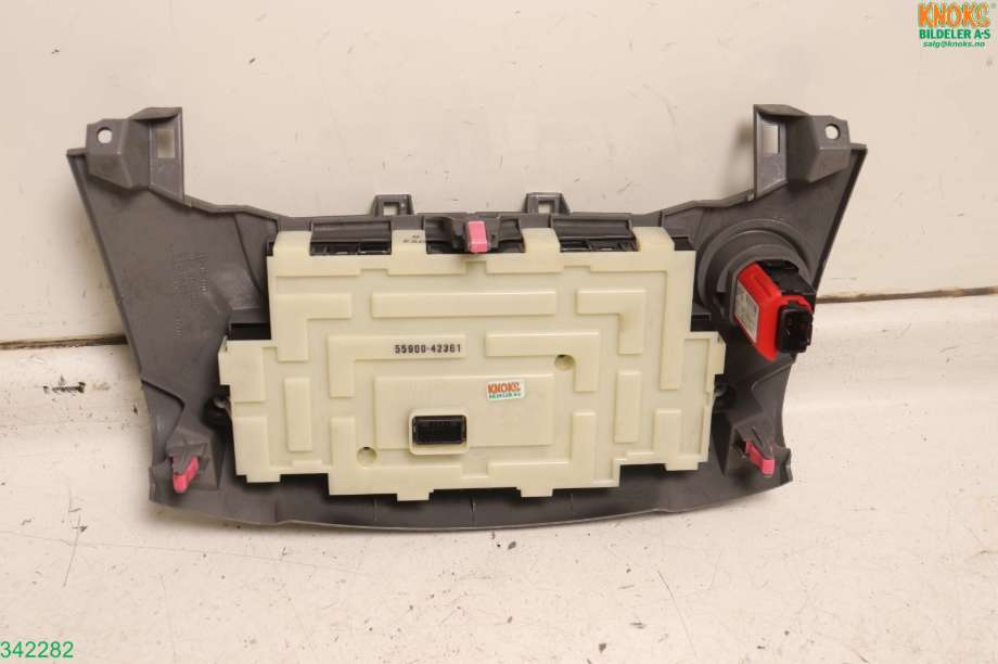 Varmeapparat betjening til Toyota RAV4 2009-2013 (Type III, Fase 2)  (TOYOTA|5590042361B0|)