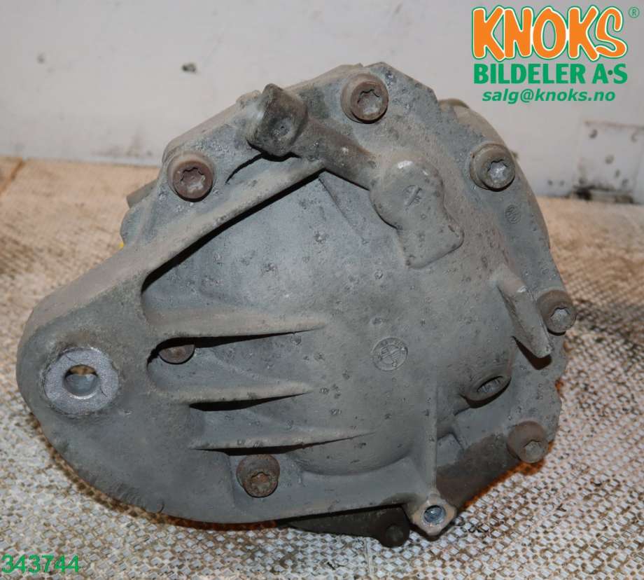 Kardang klokke bak til BMW 5-Serie 2010-2017 (F10/F11) (F10/F11) (BMW|33 10 7 584 451|)