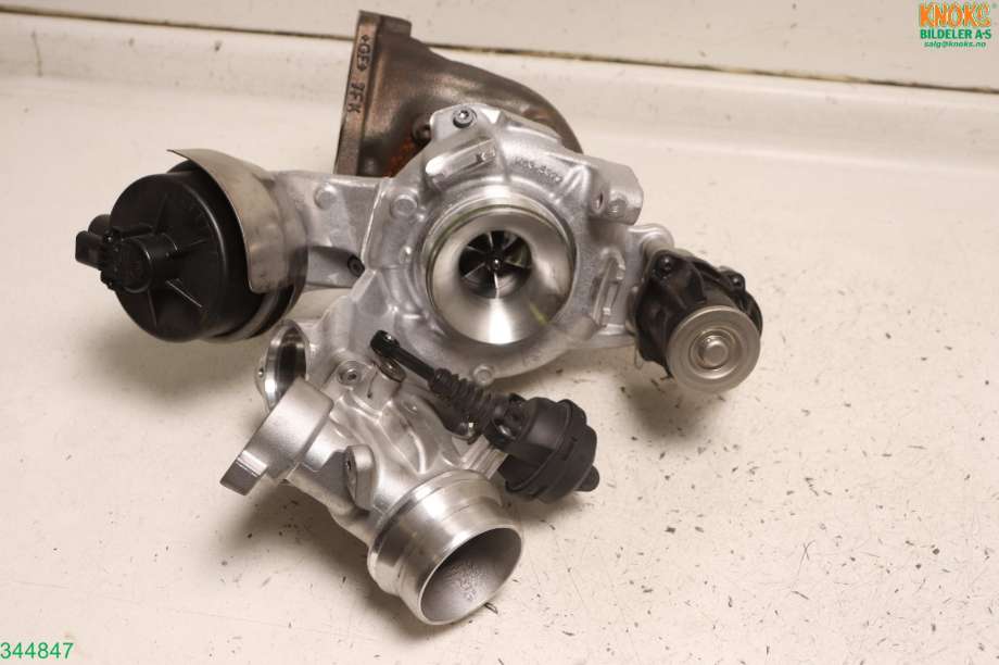 Turbo til BMW 3-Serie 2018-->> (G20) (G20) (BMW|11 65 8 587 540|)