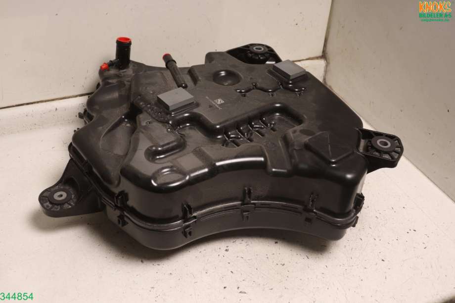 AdBlue tank til BMW 3-Serie, 2018-->> (G20) (G20) (BMW|16 19 7 454 338)