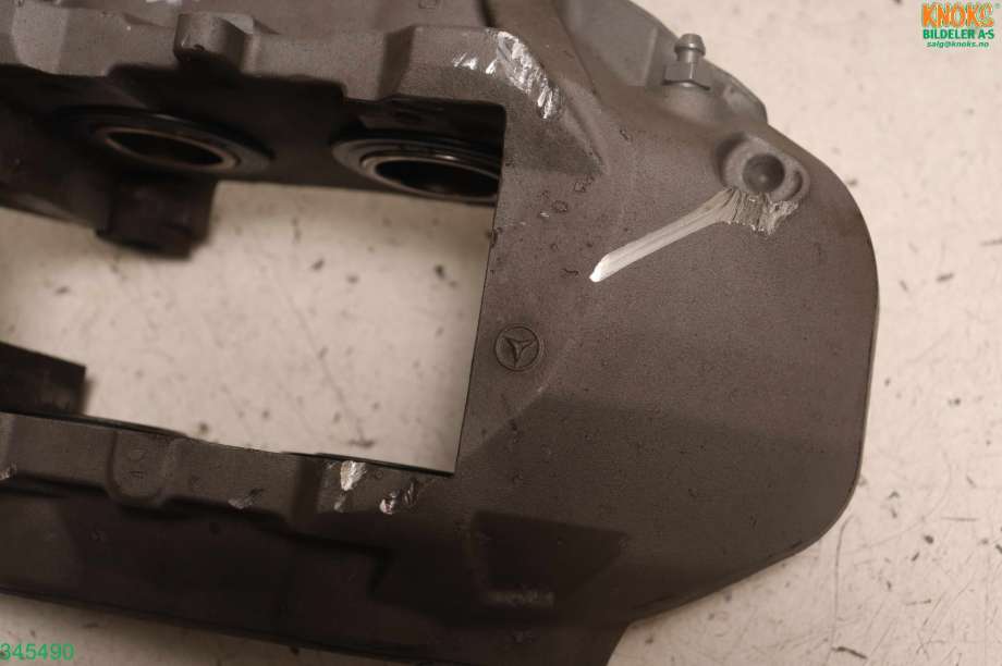 Bremsecaliper høyre foran til Mercedes E-Klasse 2016-2023 (W213) (W213) (MERCEDES|A 000 421 01 00|)