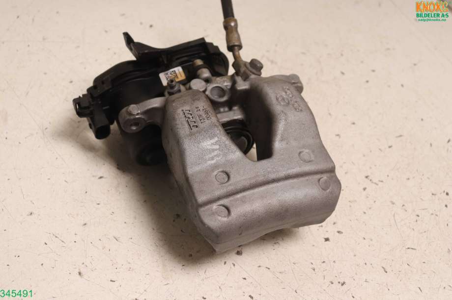 Bremsecaliper venstre bak til Mercedes E-Klasse 2016-2023 (W213) (W213) (MERCEDES|A 000 423 73 00|A 000 906 10 04|)