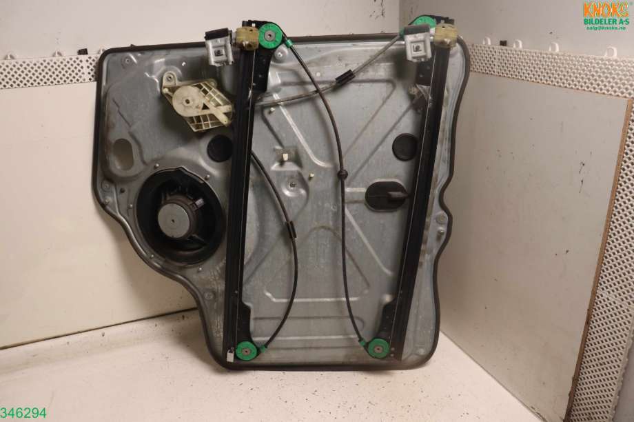 Ruteheis til VW Transporter / Caravelle 2009-2015 (Fase 2) (T5) (T5) (VOLKSWAGEN|7E0 837 753 E|)