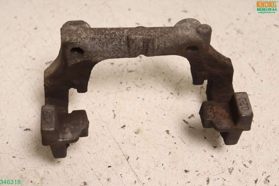 Bremsecaliper brakett til Mercedes C-Klasse, 2018-2021 (Fase 2) (W205) (W205) (MERCEDES|A 205 423 02 06)