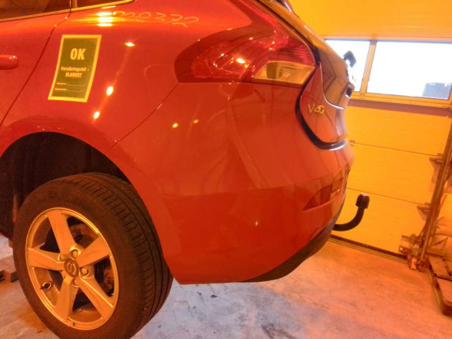 Støtfanger bak til Volvo V40 2012-2019  (VOLVO|39820427|)