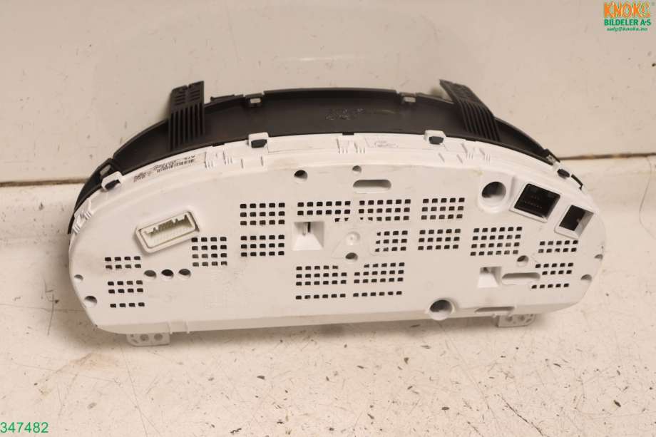 Instrumentpanel til Hyundai H-1 2012-->> (Type II, Fase 2)  (HYUNDAI|94013 4H680|)