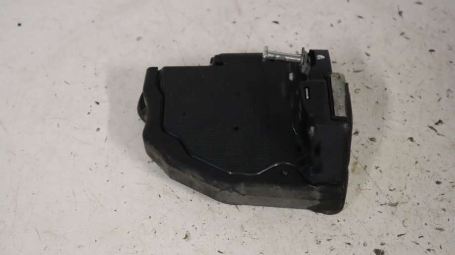 Låsekasse høyre til Toyota Avensis 2009-2015 (Type III, Fase 1)  (TOYOTA|6905005050|)