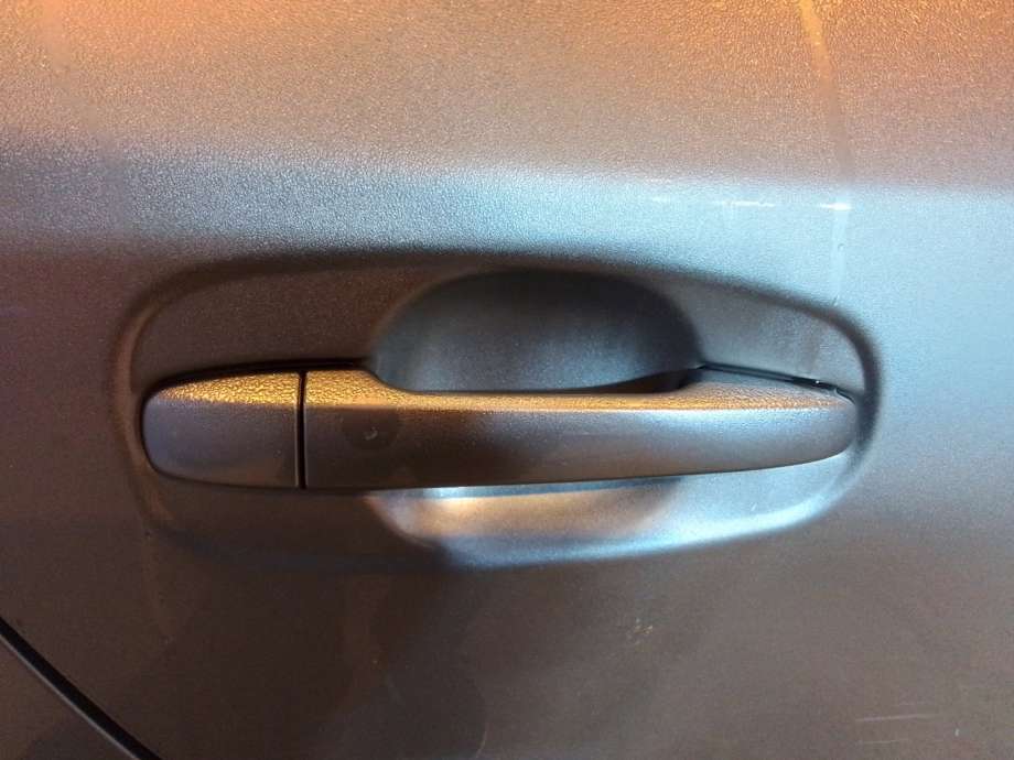Dørhåndtak utv høyre bak til Toyota Avensis, 2009-2015 (Type III, Fase 1)  (TOYOTA|6921105918)