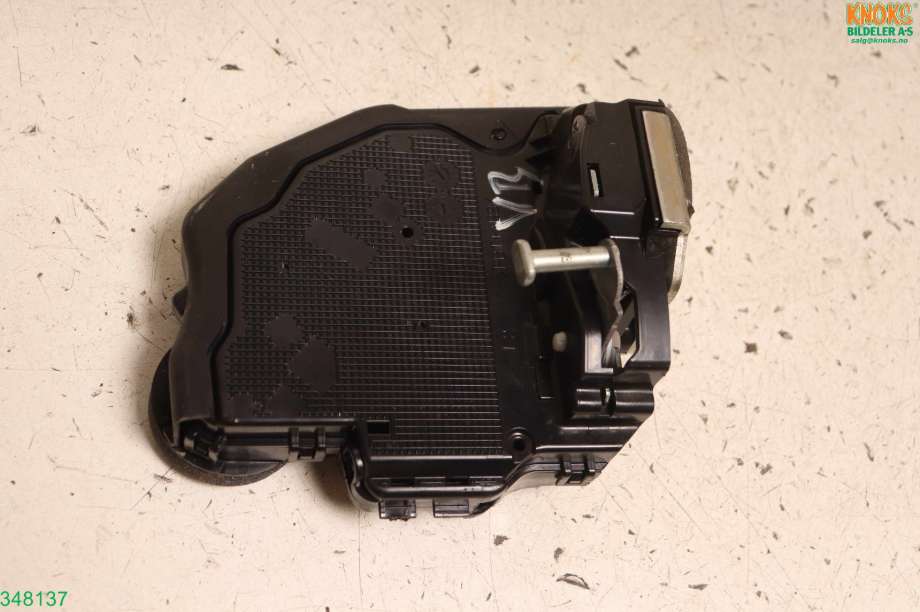 Låsekasse venstre til Toyota RAV4 2013-2015 (Type IV, Fase 1)  (TOYOTA|6906033120|)