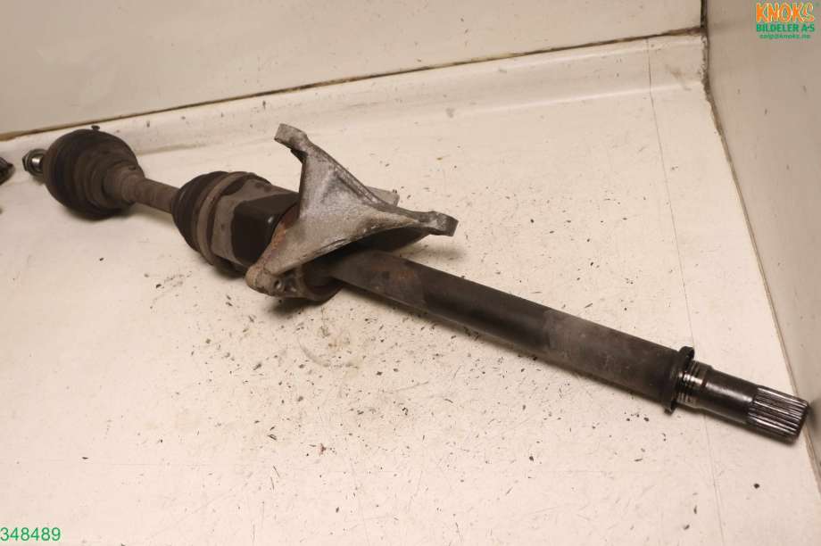 Drivaksel høyre foran til Nissan Qashqai 2010-2014 (Type I, Fase 2)  (NISSAN|39100JD72B|)
