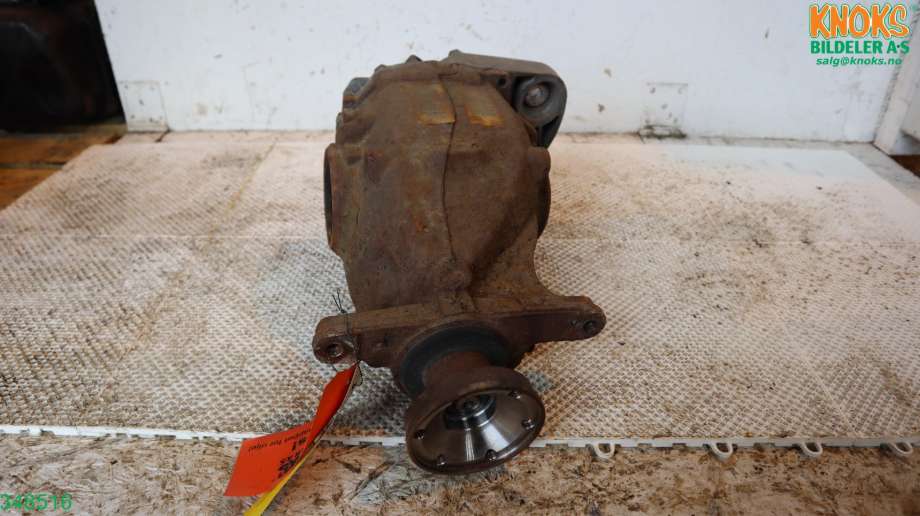 Kardang klokke bak til BMW 5-Serie 2003-2010 (E60/E61) (E60/E61) (BMW|33 10 7 560 592|)