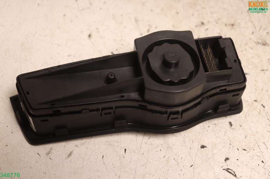 Bryter lys til Hyundai i40 2012-2017  (HYUNDAI|93300 3Z050RY|)