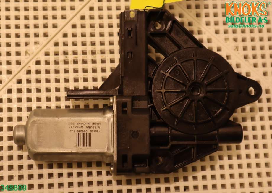 Ruteheis høyre til Volvo XC60 2008-2013 (Type I, Fase 1)  (VOLVO|31253062|)