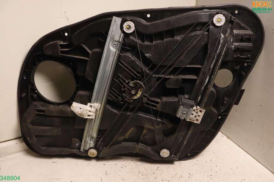 Ruteheis til Hyundai i40 2012-2017  (HYUNDAI|82471 3Z000|)