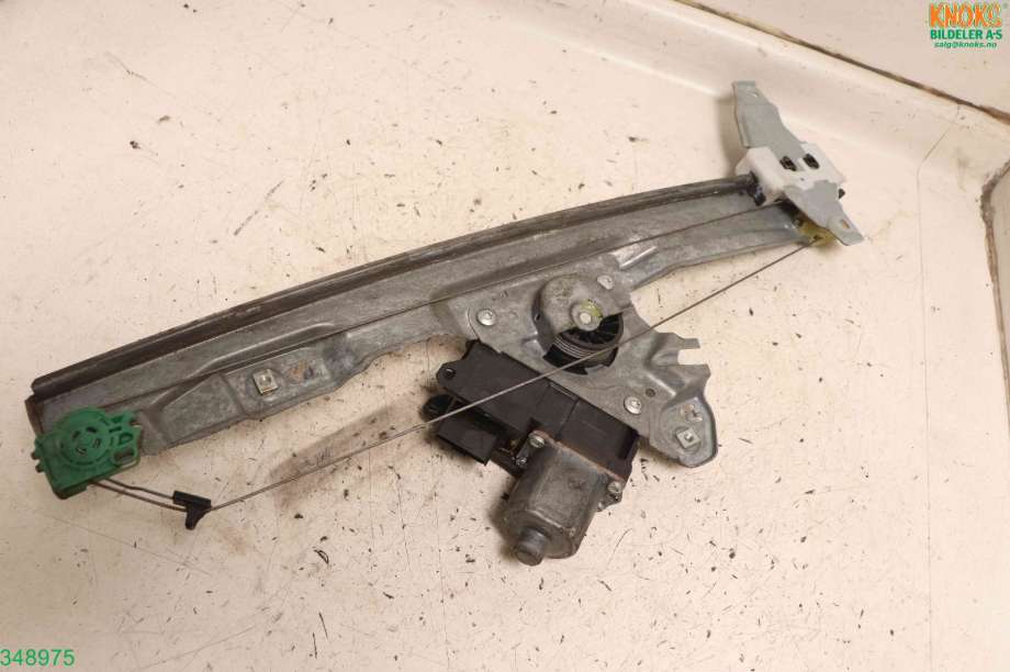 Ruteheis høyre til Peugeot 308 2007-2011 (Type I, Fase 1) (PEUGEOT|96 754 673 80|9222 CV|)