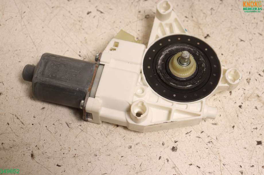 Ruteheis venstre til Mercedes ML 2005-2011 (W164) (W164) (MERCEDES|A 251 820 07 42|)