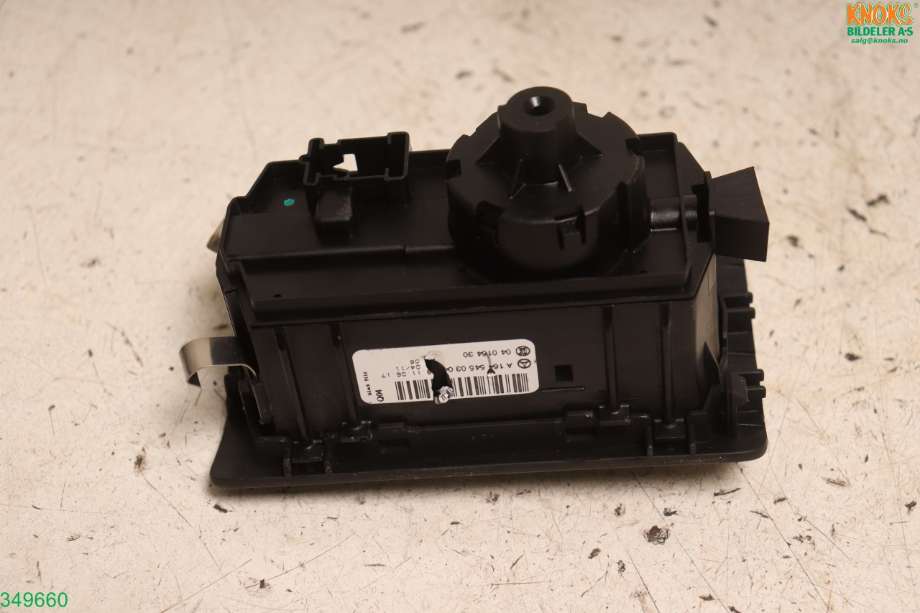 Bryter lys til Mercedes ML 2005-2011 (W164) (W164) (MERCEDES|A 164 545 03 04 9116|)