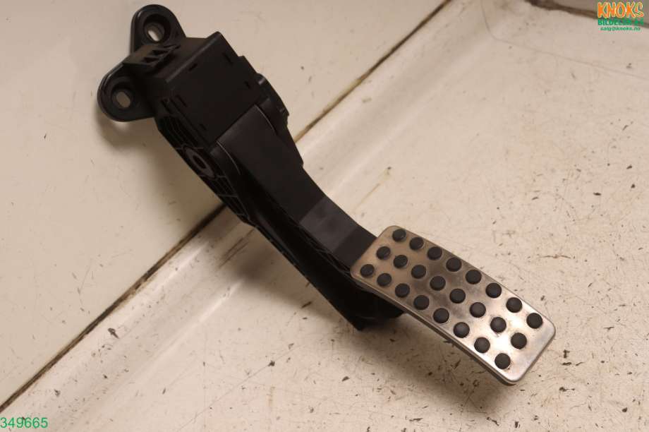 Pedal gass til Mercedes ML 2005-2011 (W164) (W164) (MERCEDES|A 164 300 00 04|)