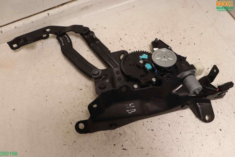 Diverse deler til Mazda MX-5 2015-->> (Type IV)  (MAZDA||823700-0370)